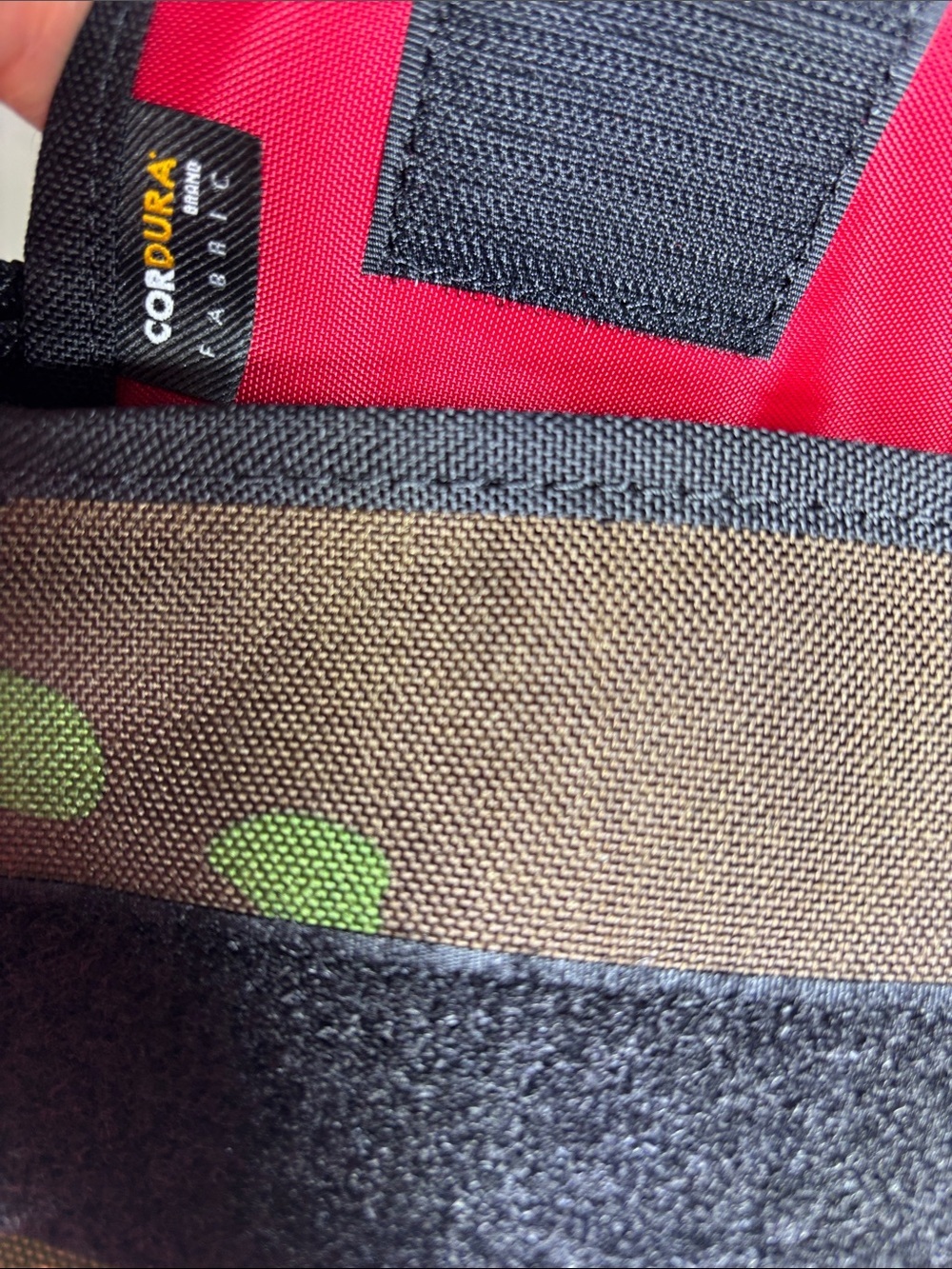 Manhattan Portage Mini NY Casual
Messenger Bag XXS Camo Cordura 1603 NWT - Picture 9 of 11